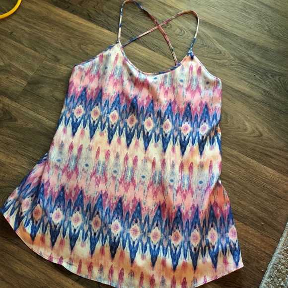 Forever 21 Tops - 📣Last Chance📣Forever 21 Flowy Tank